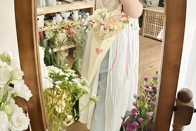 陽光燦爛韓式情人非洲菊攜帶愛心花束盒 Flower Gift2