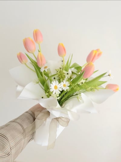 Tender Tulip 溫柔告白鬱金香花束 Customized Bouquet1
