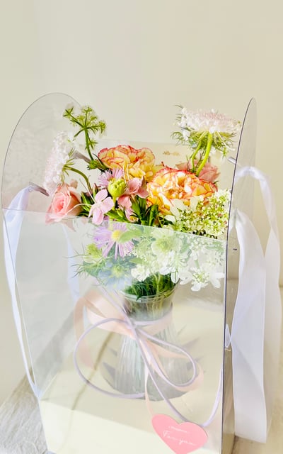 舞馨花園進口大康乃馨附瓶花盒 Flower Gift2