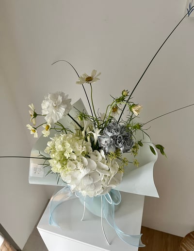 馨光閃耀進口康乃馨祝福花束 Customized Bouquet5