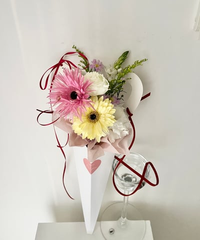 陽光燦爛韓式情人非洲菊攜帶愛心花束盒 Flower Gift5