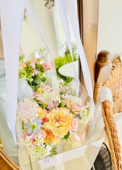 舞馨花園進口大康乃馨附瓶花盒 Flower Gift1