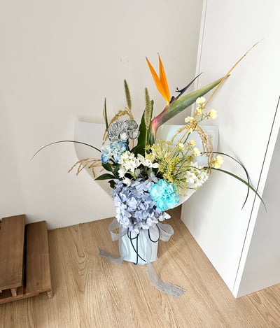 藍色寫意祝福客製花束 Customized Bouquet5
