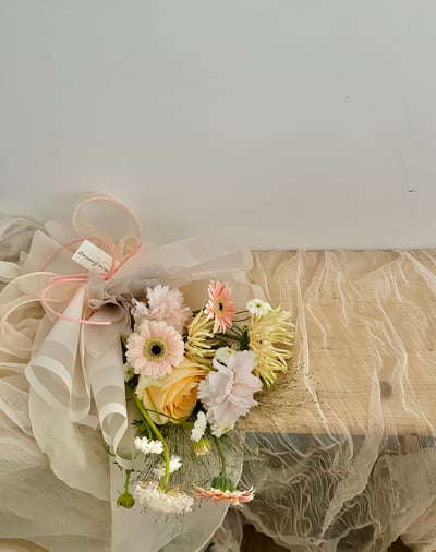 微風呢喃進口康乃馨太陽花束 Customized Bouquet3