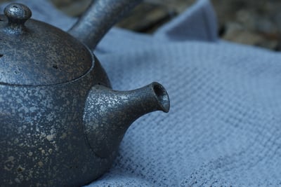 炭化圓平吹釉【藤田德太】8