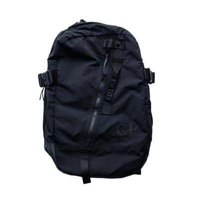 C.P. Company 後背包 黑1