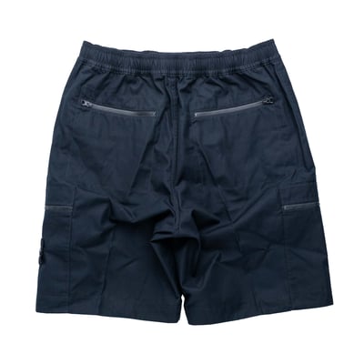 Stone Island Ghost 拉鍊口袋工作短褲 黑2