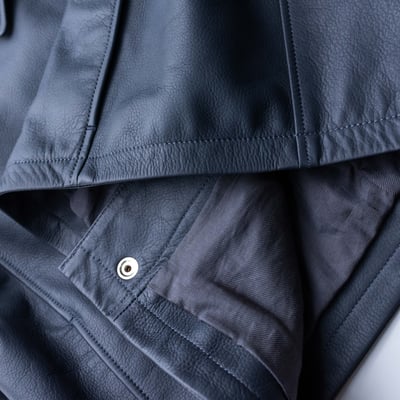 Lemaire 寬短皮衣 灰藍色4