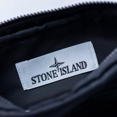 Stone Island 金屬尼龍小包 黑7