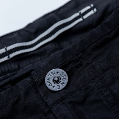 Stone Island 31512 抗撕裂長褲 黑色5