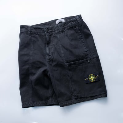 Stone Island 巴拿馬棉舒適短褲 黑色3