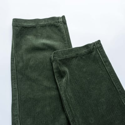 Stone Island 燈芯絨800標準版型長褲 麝香綠5