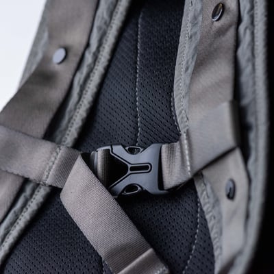 C.P. Company 後背包 灰綠6
