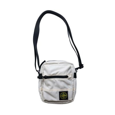 Stone Island 斜肩小包 象牙白1