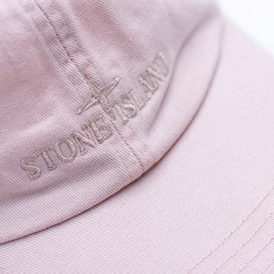Stone Island 銀扣刺繡老帽 淡粉3