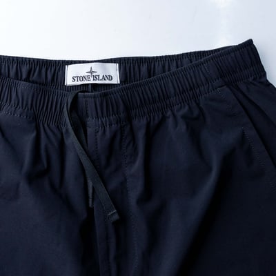 Stone Island Stella Bermuda 百慕達軟殼標準版型短褲 黑9