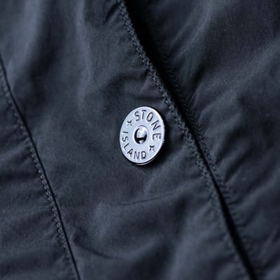 Stone Island LIGHT COMPACT TOUCH POLY-TC 尼龍外套 黑4