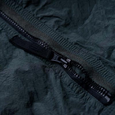 Stone Island 金屬尼龍長褲 麝香綠4