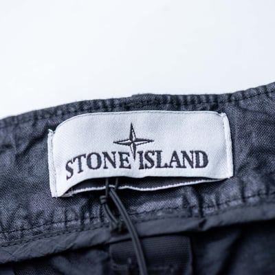 Stone Island 巴拿馬尼龍寬鬆口袋短褲 黑5