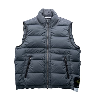Stone Island Seamless Tunnel 羽絨背心 水泥灰1