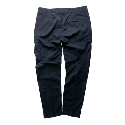 Stone Island 標準版型錐形工裝長褲 黑2