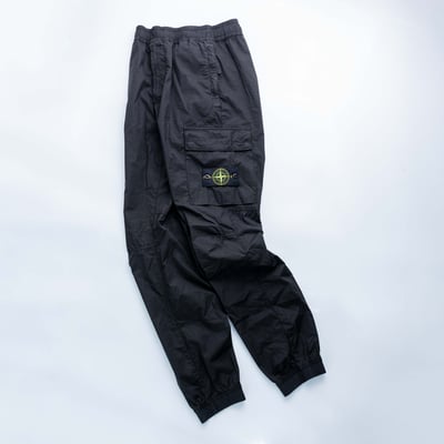 Stone Island 彈性纖維縮口錐形褲 黑3