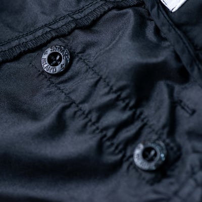 Stone Island L1932 Polyester David Light-tc 寬鬆拼接短褲 黑10