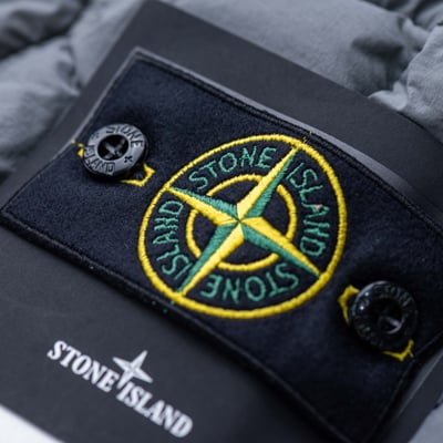 Stone Island Seamless Tunnel 羽絨背心 水泥灰5