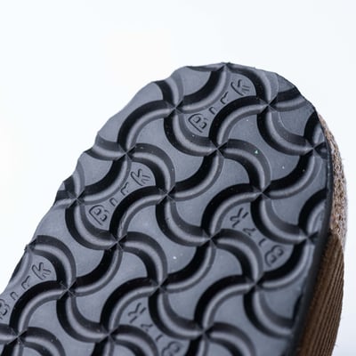 Birkenstock Boston 燈芯絨包頭拖鞋 深茶色8