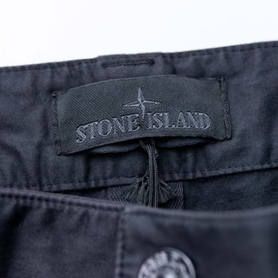 Stone island Ghost 標準版型幽靈長褲 黑7