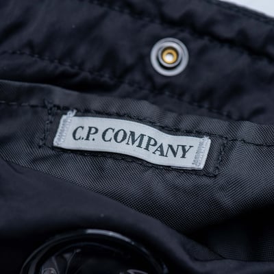 C.P. Company Nylon B 腰包 黑色5