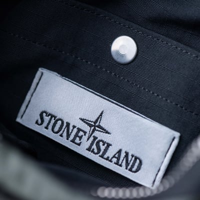 Stone Island 金屬尼龍小包 菸草綠7
