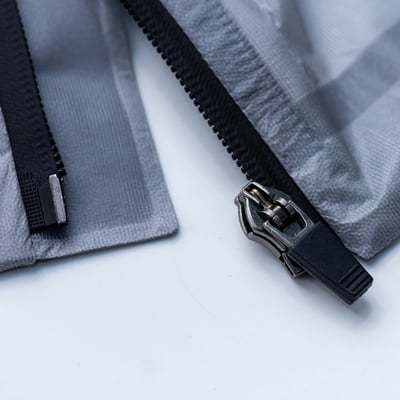 Vollebak 光充能夜光尼龍外套 OG灰9