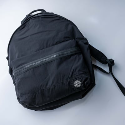 Stone island 金屬尼龍後背包 黑3