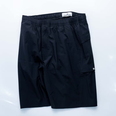 Stone Island Stella Bermuda 百慕達軟殼標準版型短褲 黑4