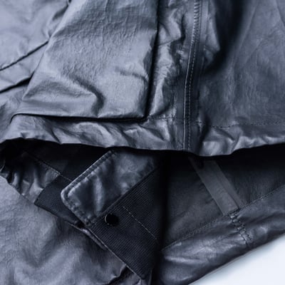 Stone Island 白標 阮經天同款 輕量皮革中長版外套 碳灰7