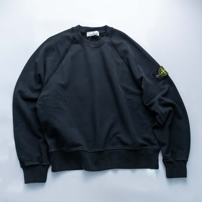 Stone island 寬短叉肩刷絨衛衣 黑3