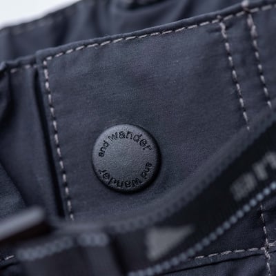 And Wander 戰術口袋短褲 黑5