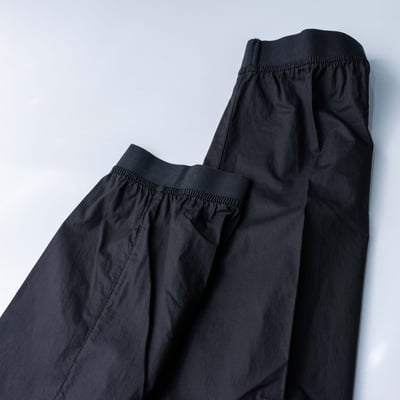 Stone Island 標準錐形彈性纖維口袋長褲 黑7