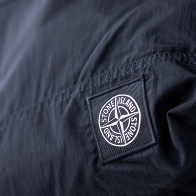Stone island 金屬尼龍後背包 黑4