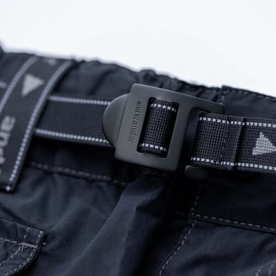 And Wander 戰術口袋短褲 黑4