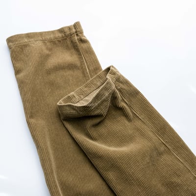 Stone Island 燈芯絨800標準版型長褲 餅乾色10