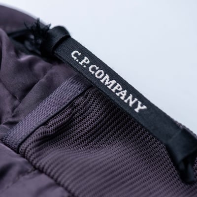 C.P. Company 金屬尼龍風鏡片後背包 銅黑色7