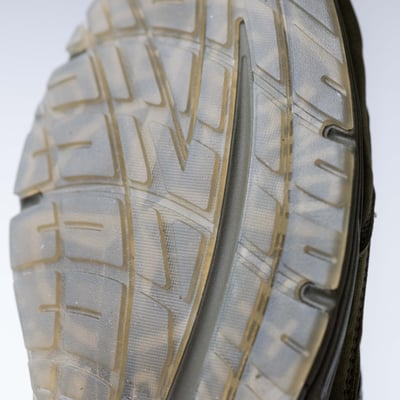 Stone Island x New Balance 991v2 英製運動鞋 軍綠11