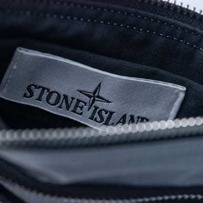 Stone Island 金屬尼龍羅盤徽章收納袋 灰6