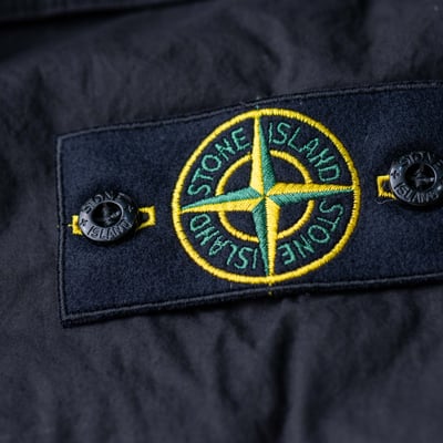 Stone Island 百慕達標準短褲 黑5