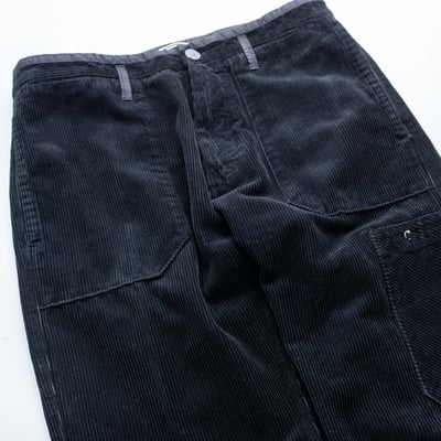 Stone Island 燈芯絨800標準版型長褲 黑色4