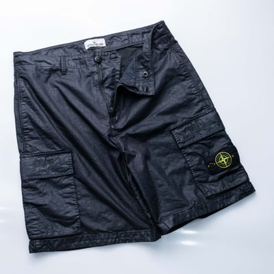 Stone Island 巴拿馬尼龍寬鬆口袋短褲 黑4