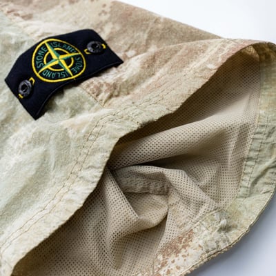 Stone Island Dissolving Grid Camual Print 再熔三裂尼龍格紋迷彩 卡其7