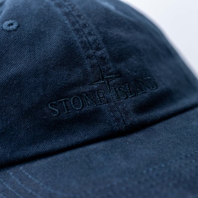 Stone Island 銀扣刺繡老帽 深藍5